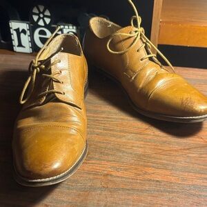 Florsheim Tan Leather Oxfords